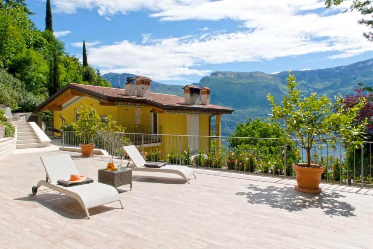 Loft Diva Lake View By Gardadomusmea Tremosine Exterior foto